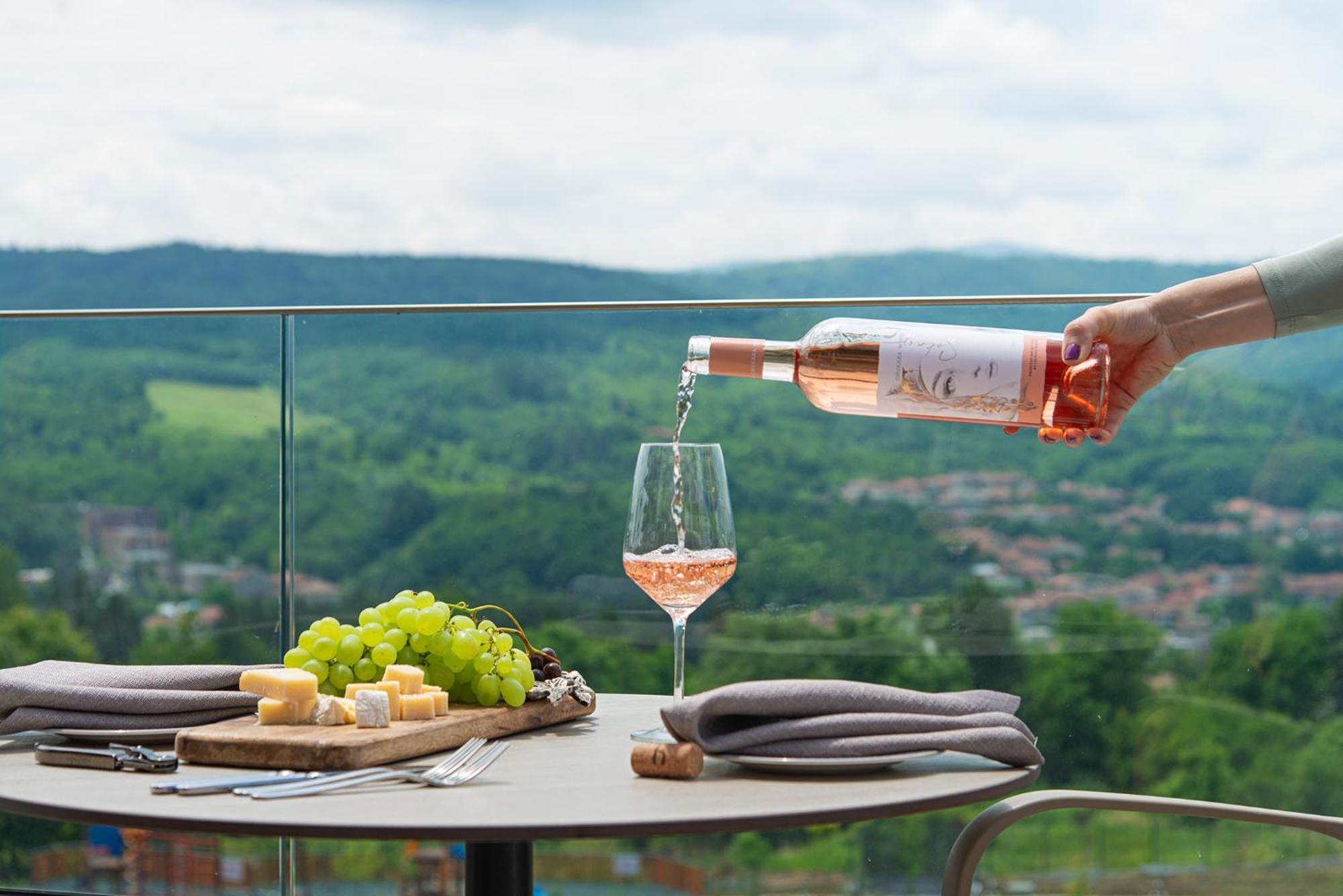 Wine & Spa Hotel Chukara Trjavna Kültér fotó