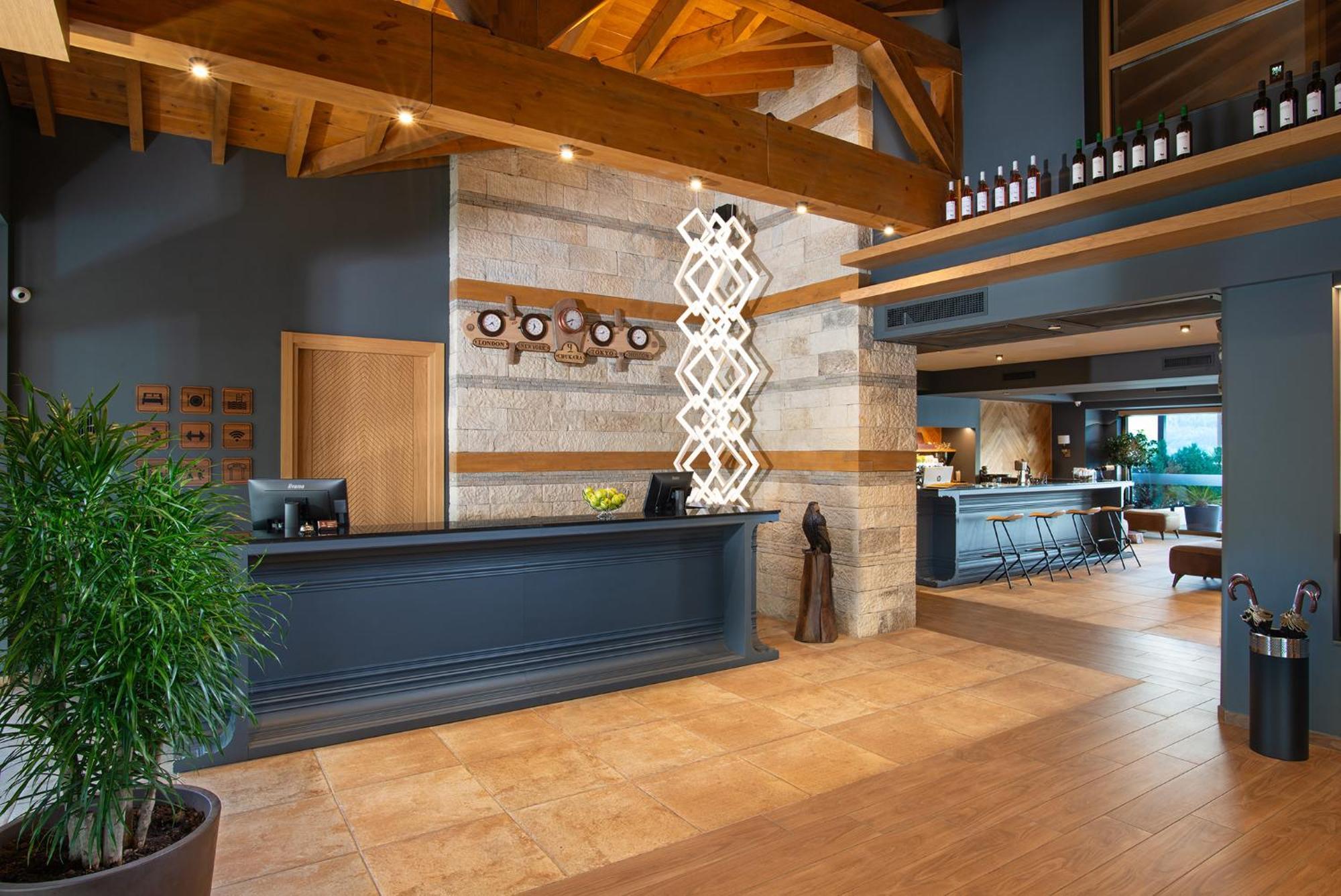 Wine & Spa Hotel Chukara Trjavna Kültér fotó