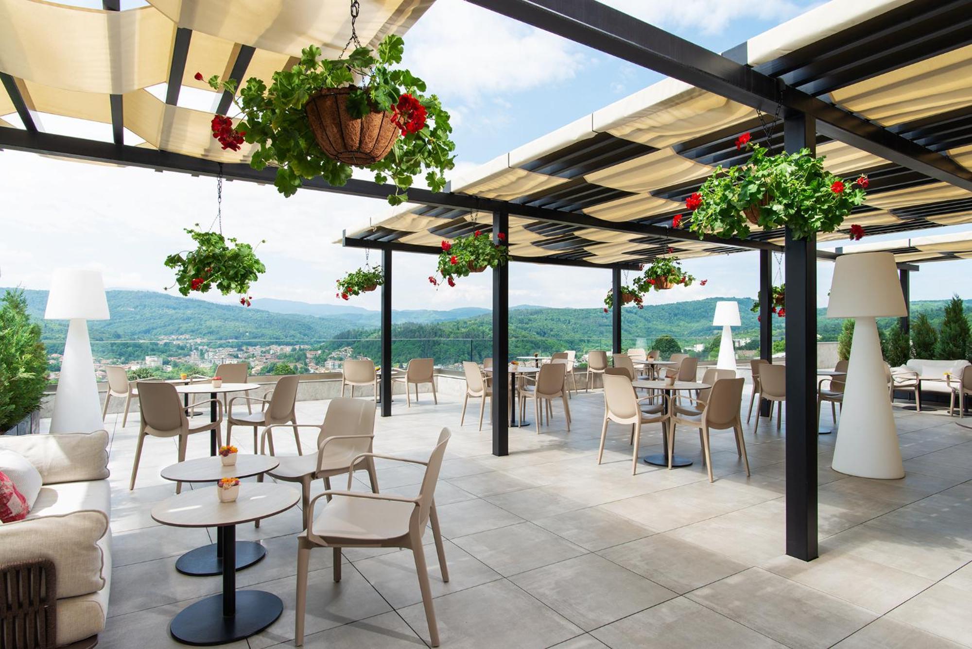 Wine & Spa Hotel Chukara Trjavna Kültér fotó
